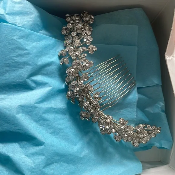 Toni Federici crystal burials headpiece hair pin display picture 3
